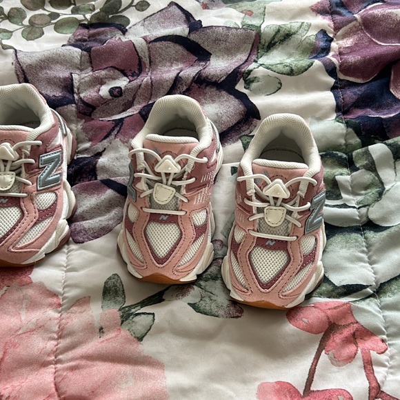 New bala for kids size 5 (two pairs available like new my babies wore them - Picture 2 of 2